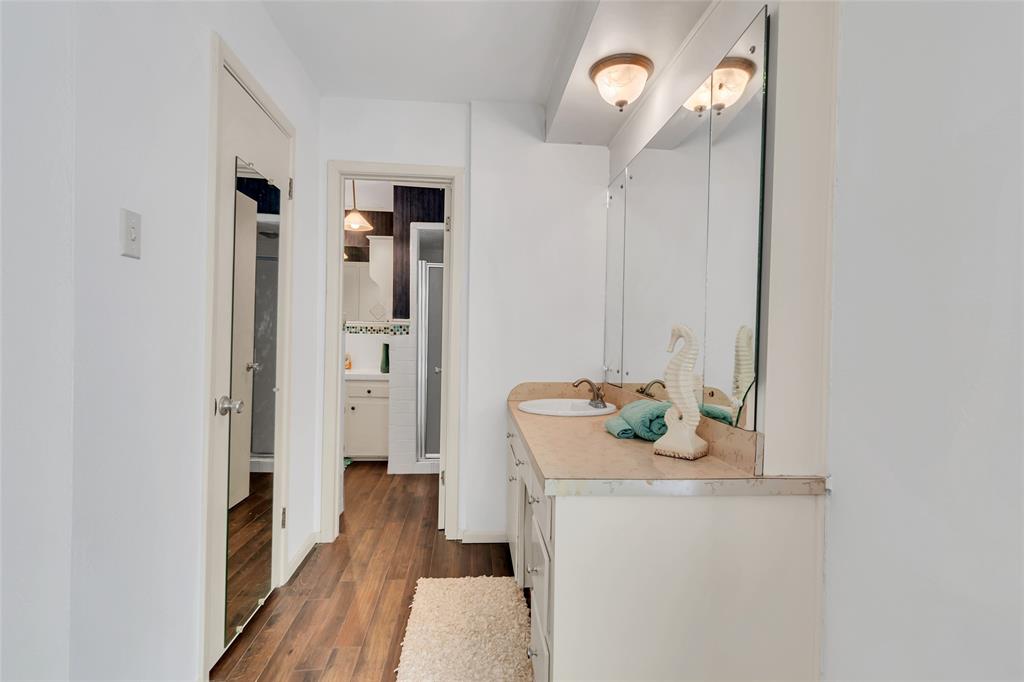 Haltom City, Texas 76117, United States, 3 Bedrooms Bedrooms, ,3 BathroomsBathrooms,Residential,Active,186815