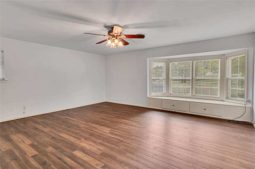 Haltom City, Texas 76117, United States, 3 Bedrooms Bedrooms, ,3 BathroomsBathrooms,Residential,Active,186815