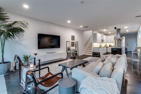4210 Munger Avenue Dallas TX 75204