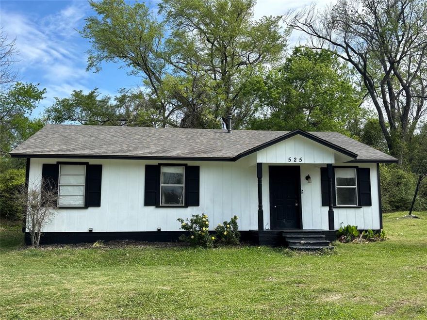 Price reduced AND the roof was replaced 3-24-26. This property presents a compelling opportunity for investors seeking to expand their portfolio in a growing area.  This 3-bedroom, 1-bath home located near downtown Kaufman with convenient access to Interstate 175. The property features an open-concept layout suitable for everyday living. Situated within Kaufman ISD and minutes from shopping, dining, and local amenities, the location offers access to both community conveniences and commuter routes. This property may be suitable for owner-occupants, first-time buyers, or investors seeking rental potential.