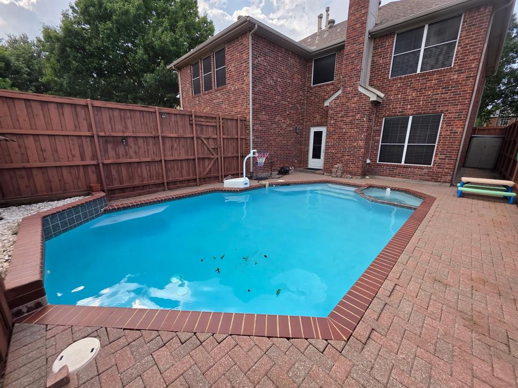 1214 Cameron Lane