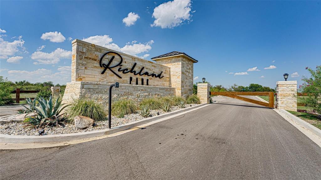 Richland Park - Land