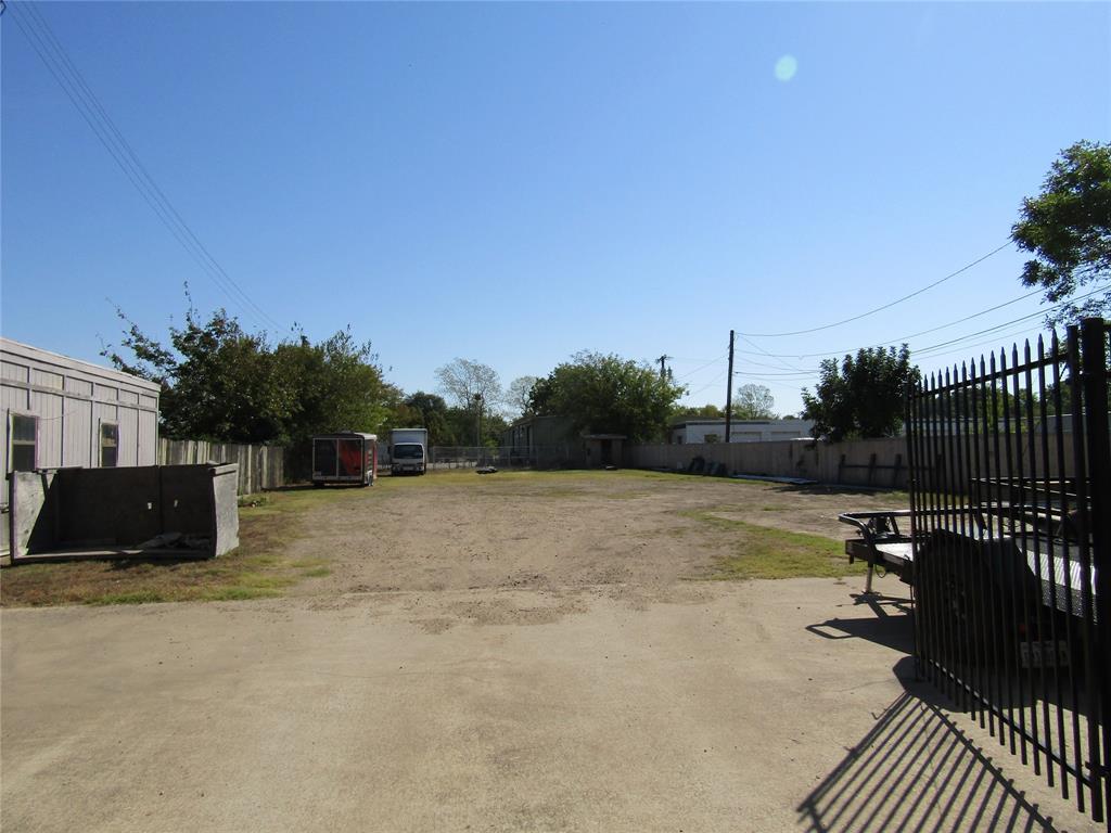 City Of Paris - Commercial Sale