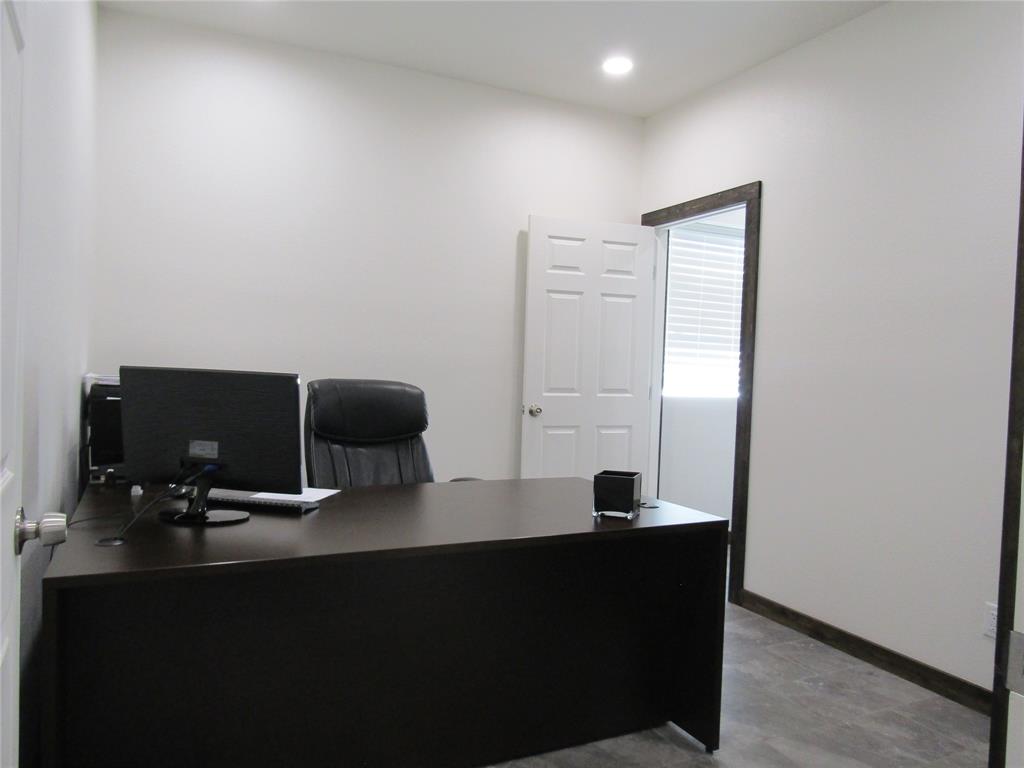 City Of Paris - Commercial Sale