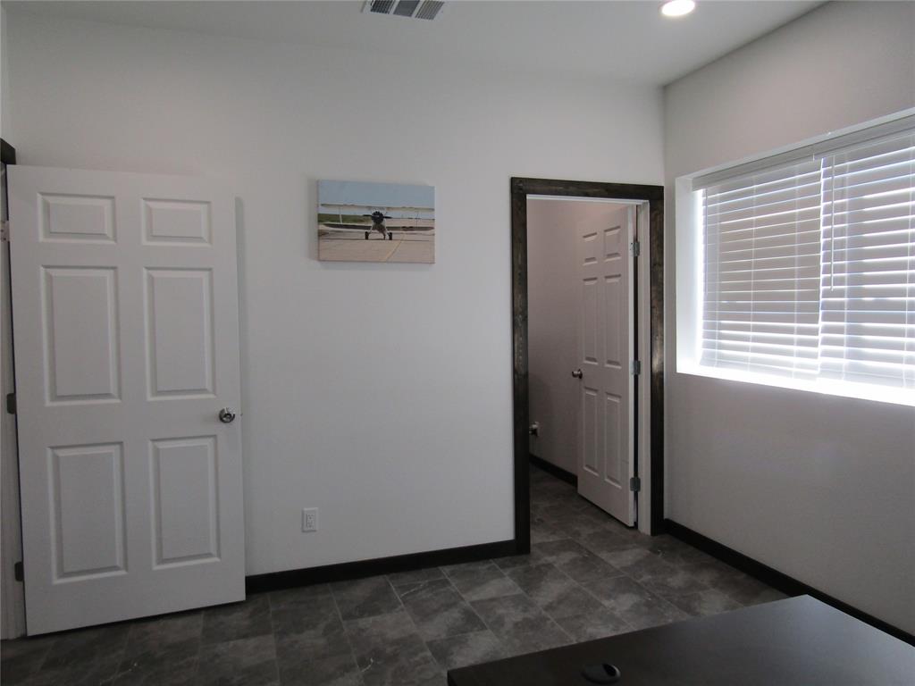 City Of Paris - Commercial Sale