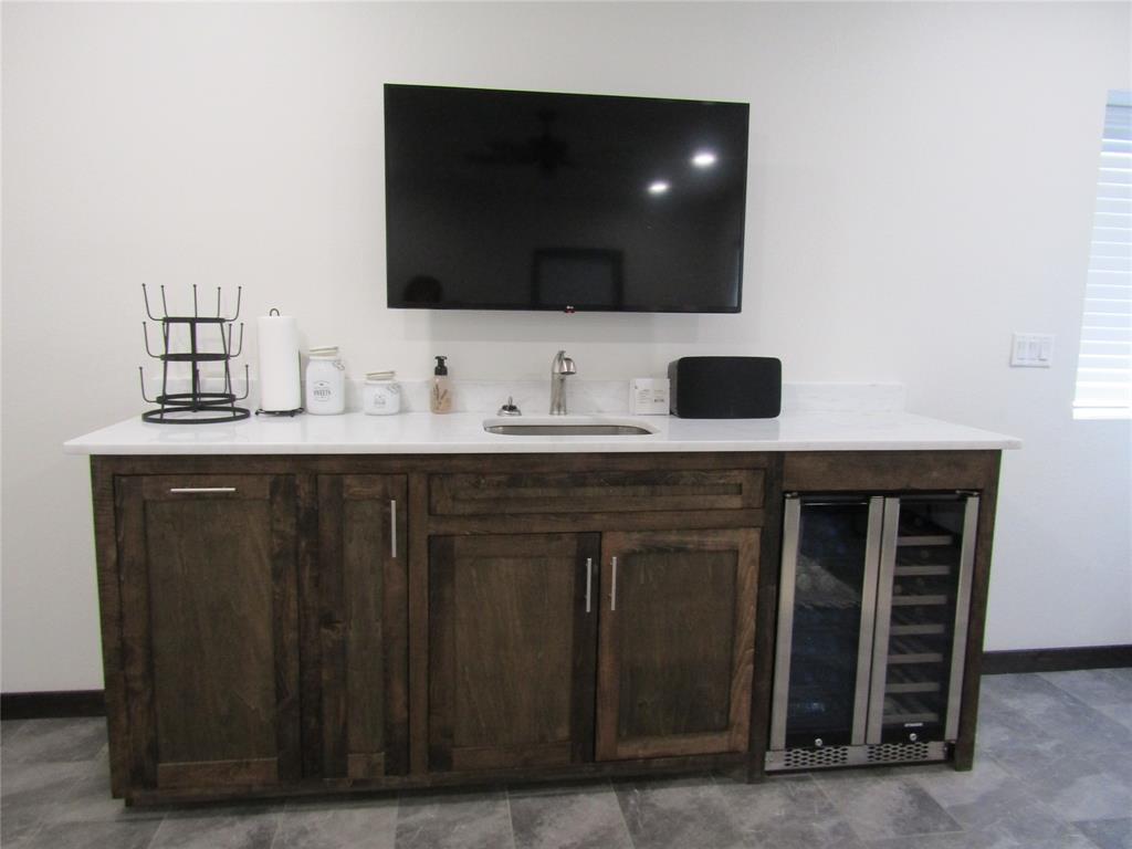 City Of Paris - Commercial Sale