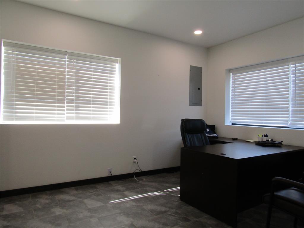 City Of Paris - Commercial Sale