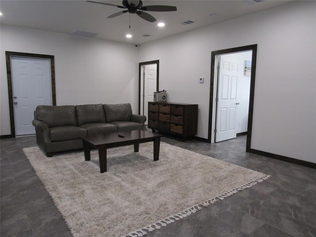 City Of Paris - Commercial Sale