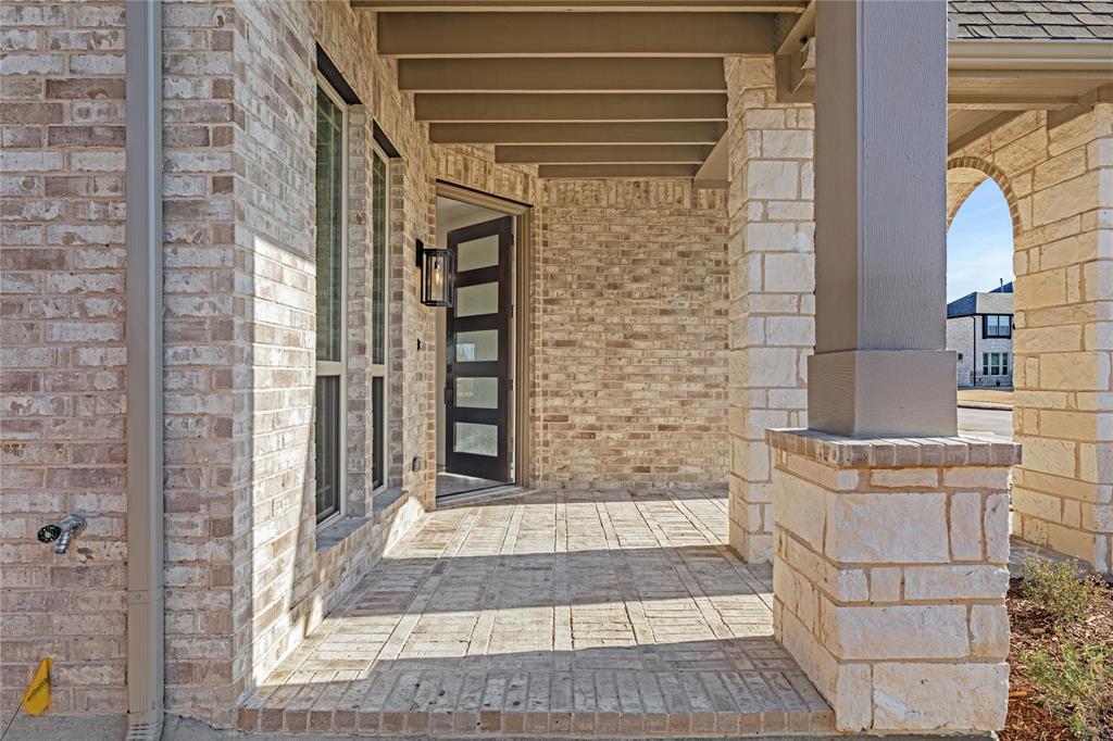 225 Redford Lane