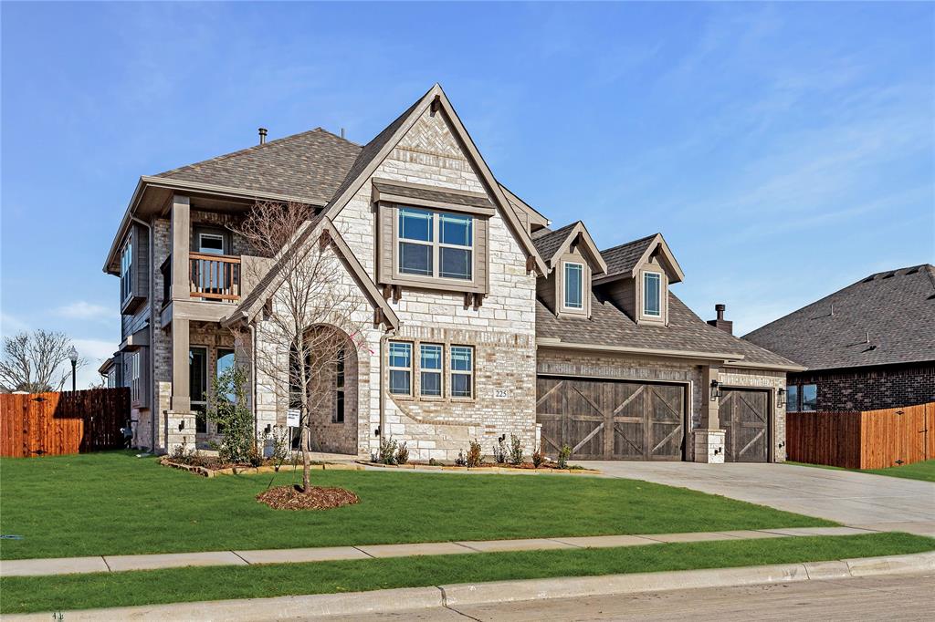 225 Redford Lane