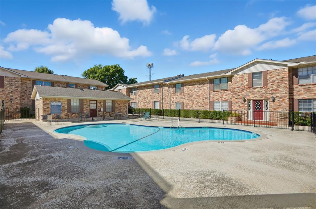 Birchbrook Condominiums - Residential