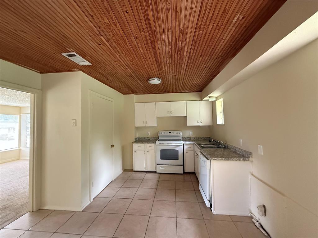 South Hills Add - Residential Lease