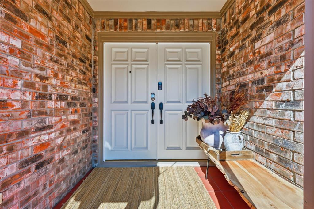 1809 Lake Crest Lane