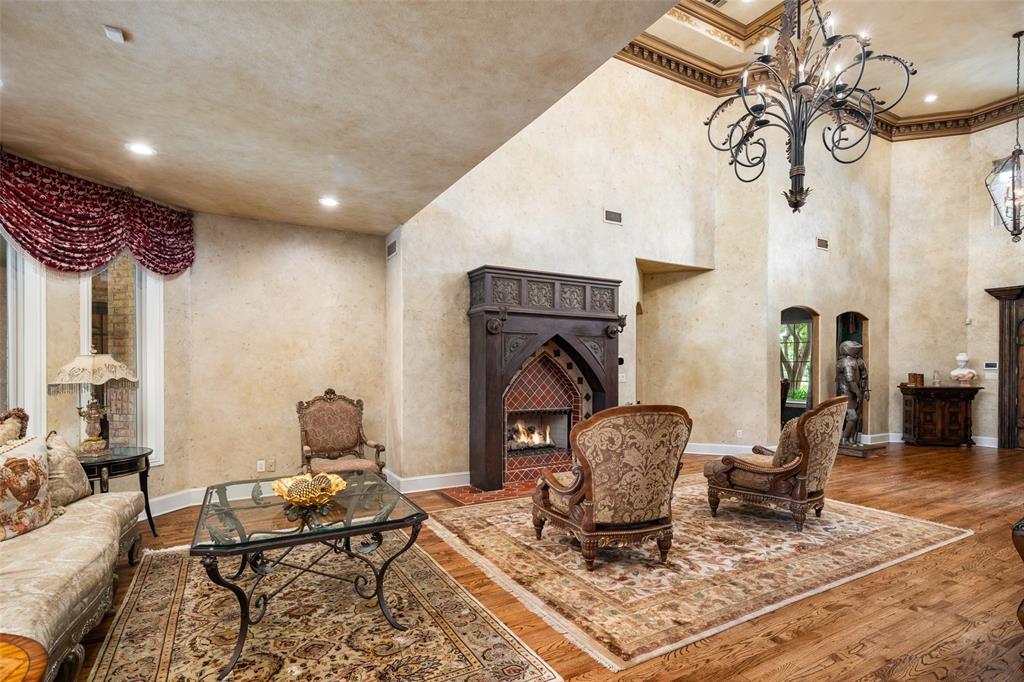 2001 Creekridge Drive