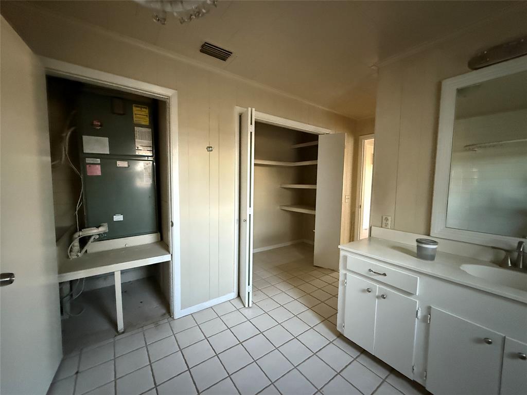 W Connally Surv Abst #134 - Residential