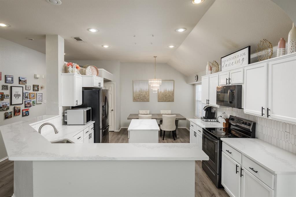 3124 Nighthawk Lane