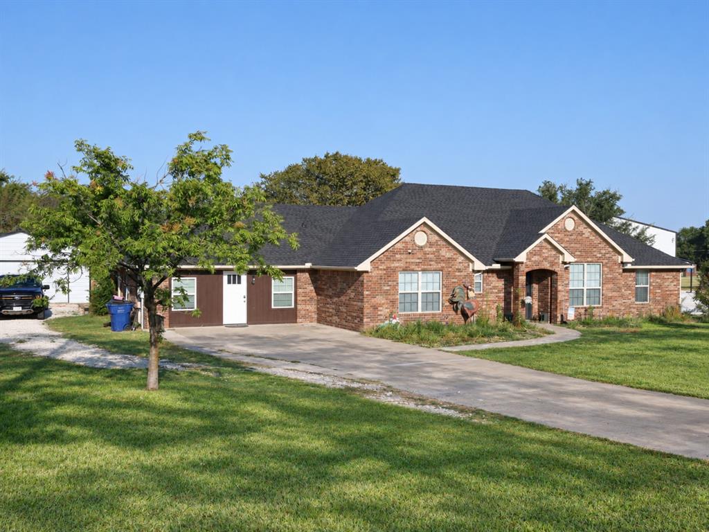1813 County Road 123