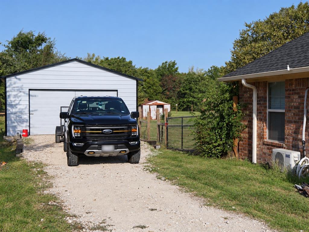 1813 County Road 123