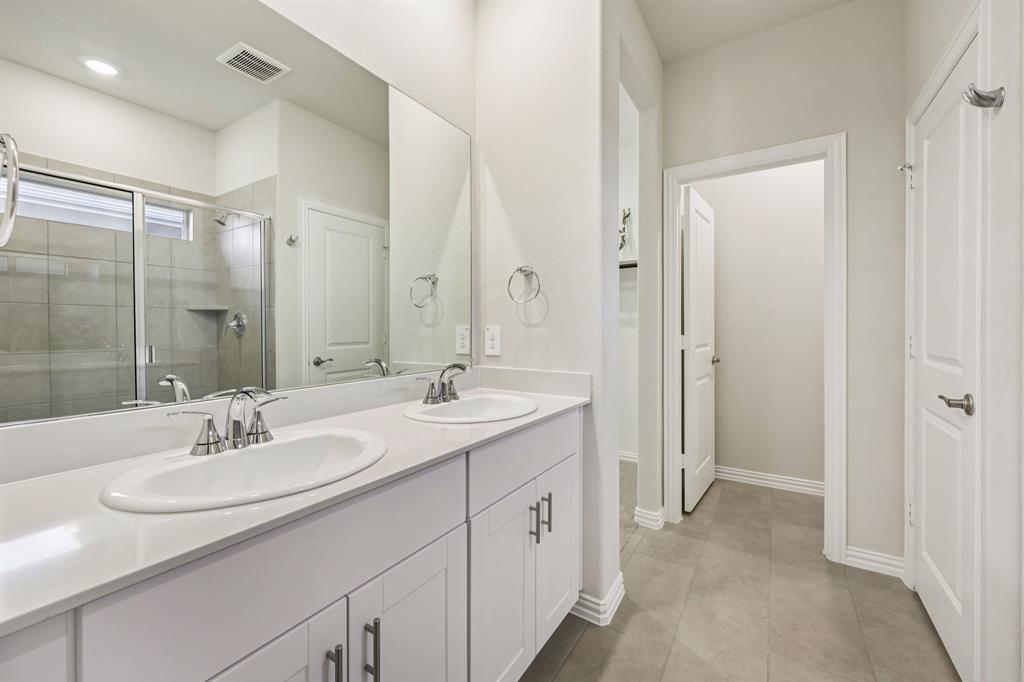 Lakehaven - Residential