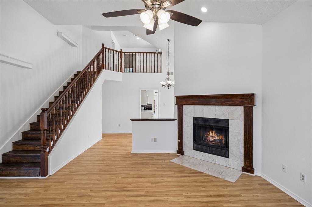 537 Raintree Circle