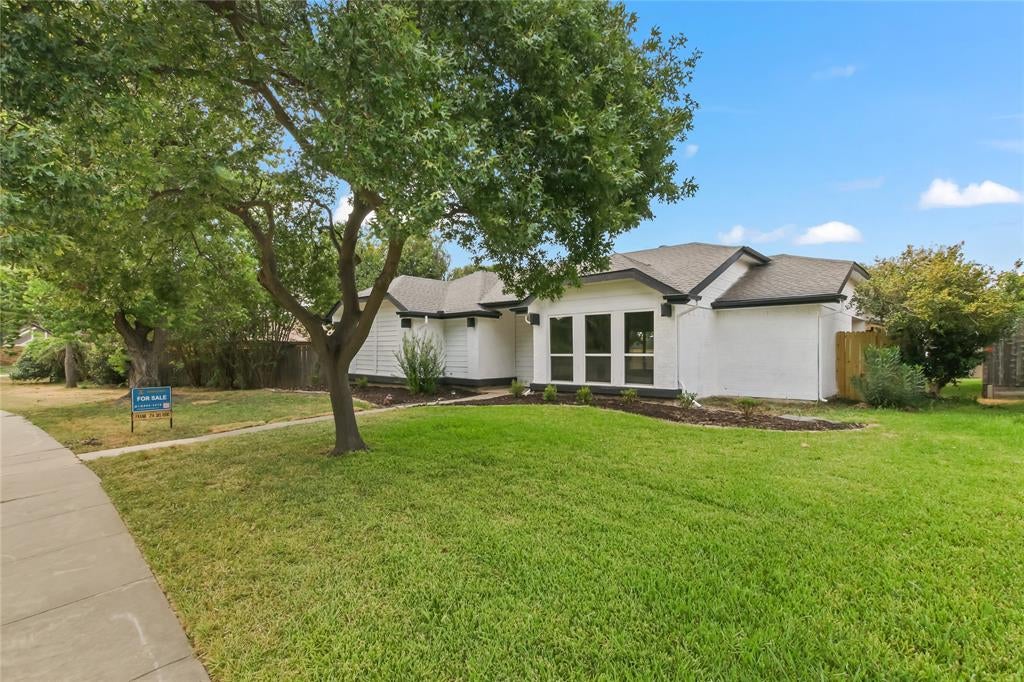 2103 Stein Way