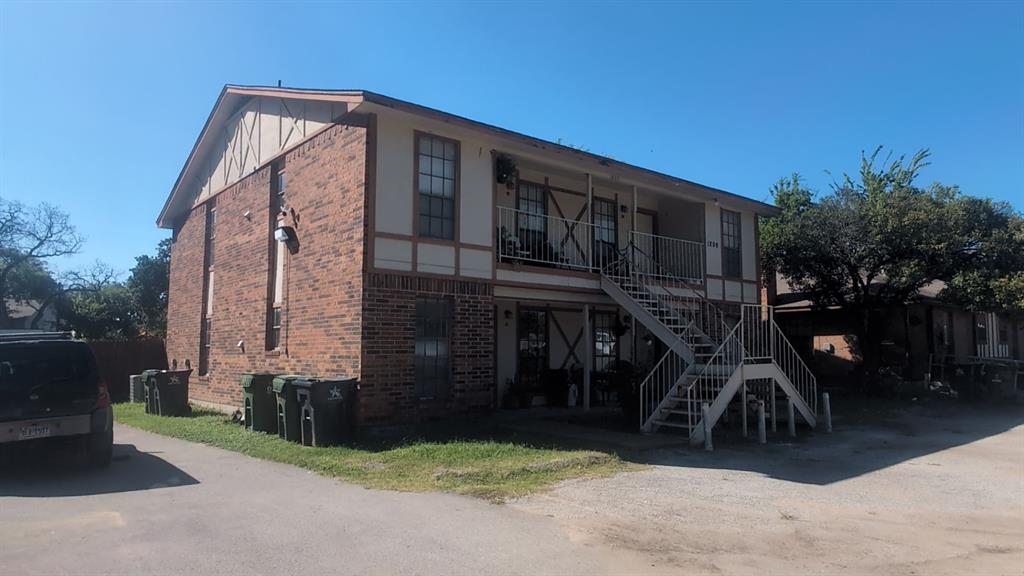1209 Avondale Court