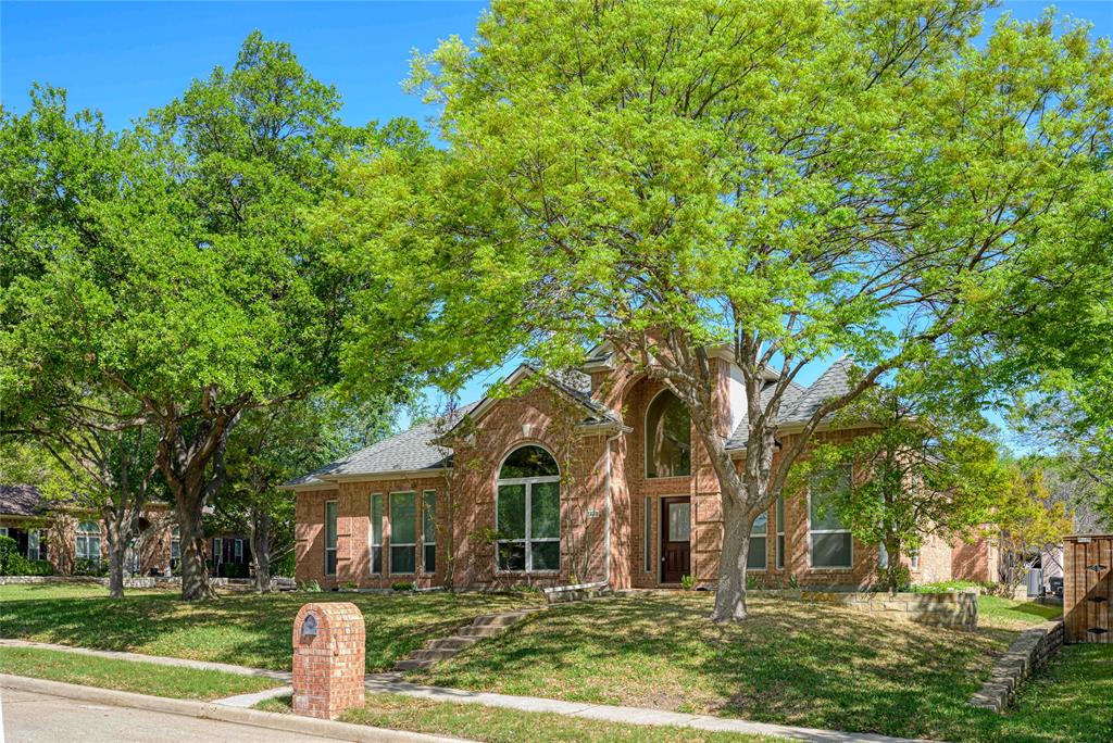 2449 London Drive