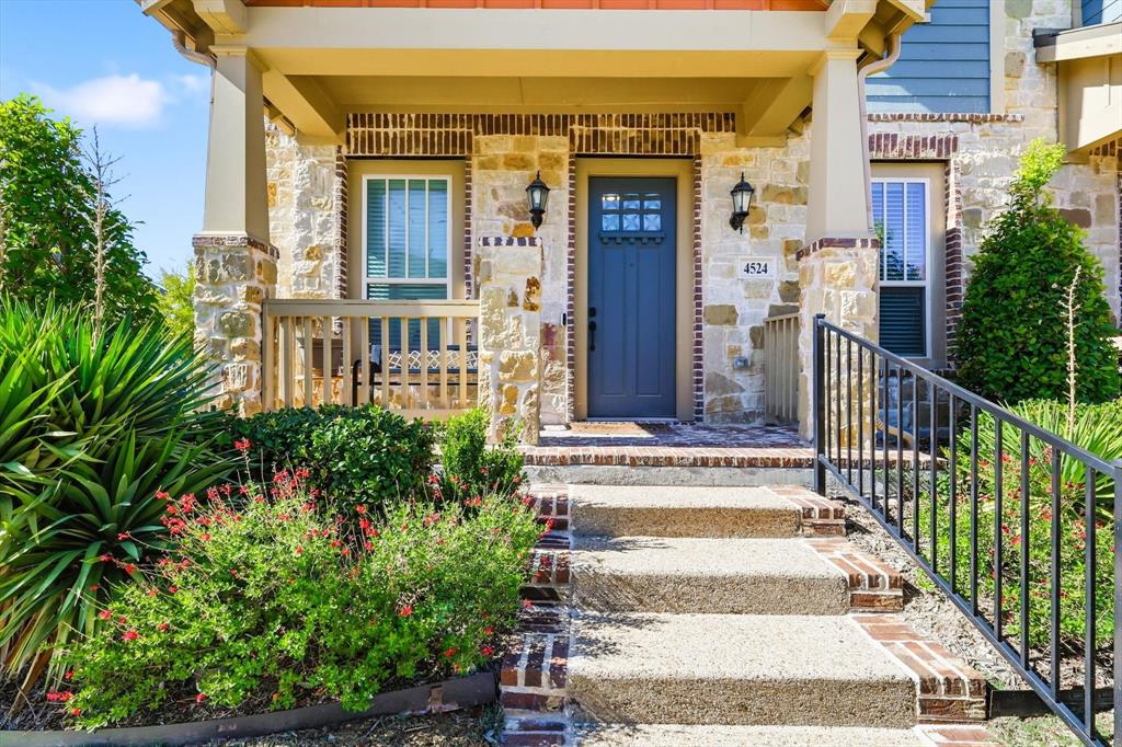 4524 English Maple Drive