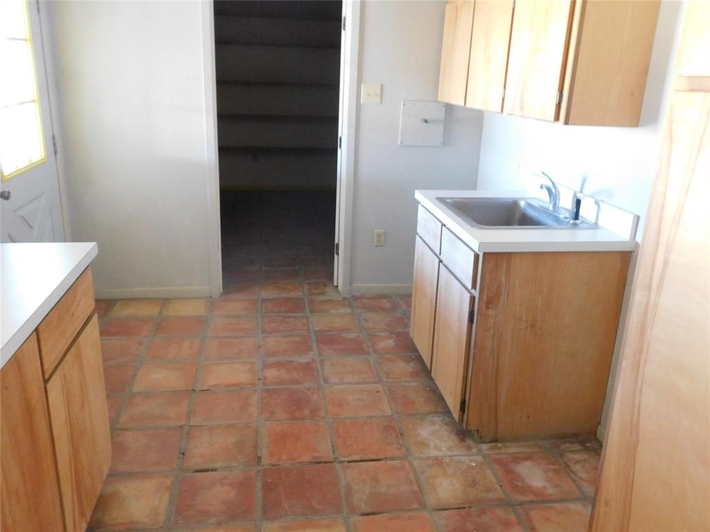 H T & B R R CO - Residential