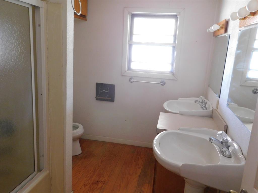 H T & B R R CO - Residential