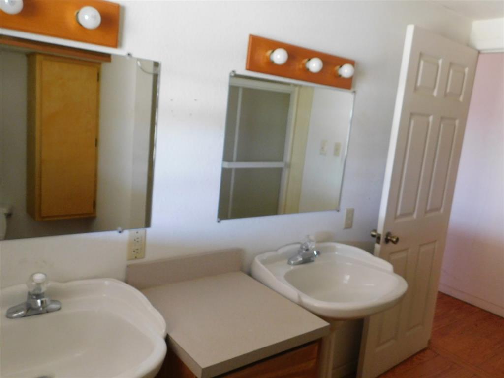 H T & B R R CO - Residential