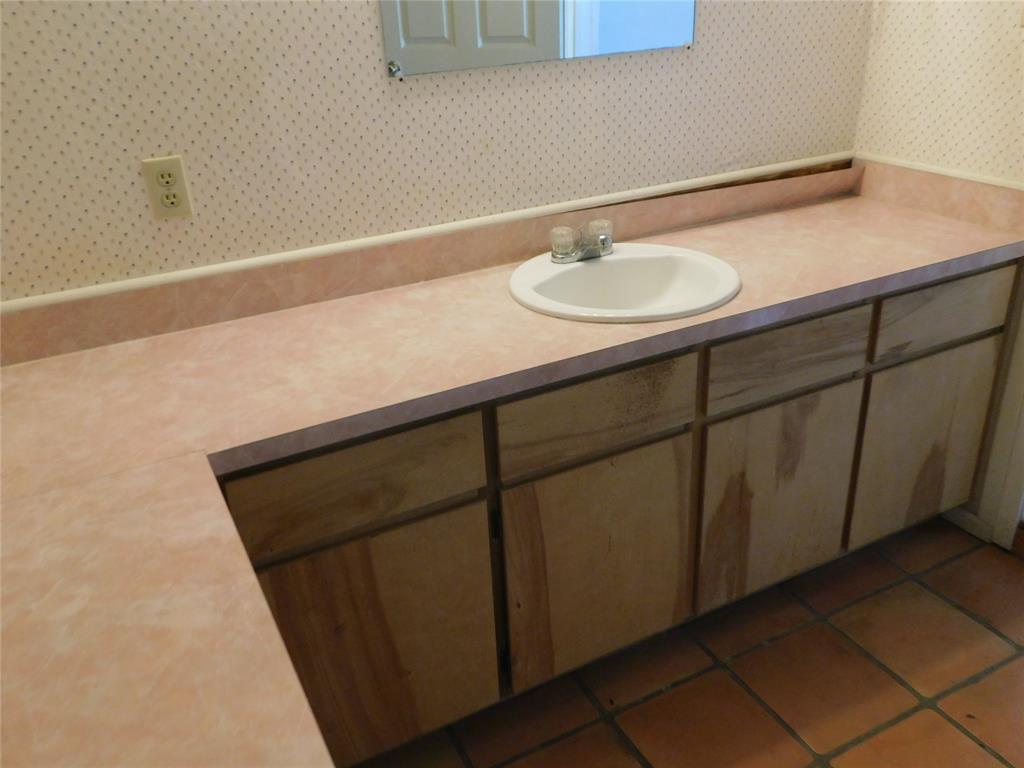 H T & B R R CO - Residential