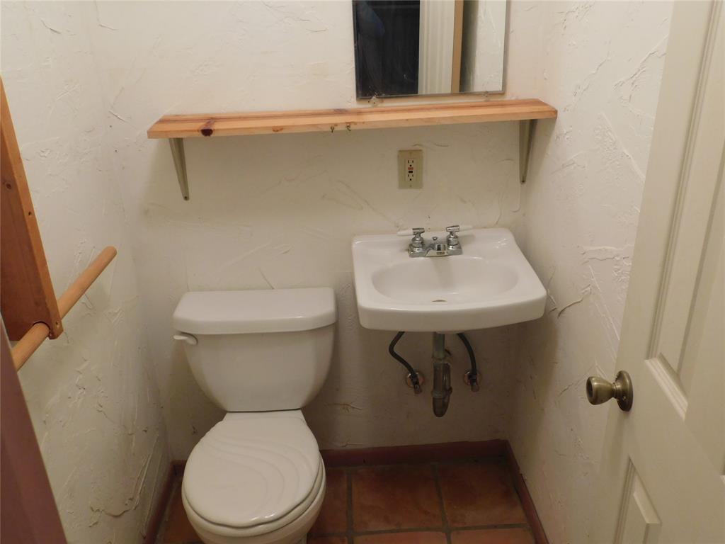 H T & B R R CO - Residential