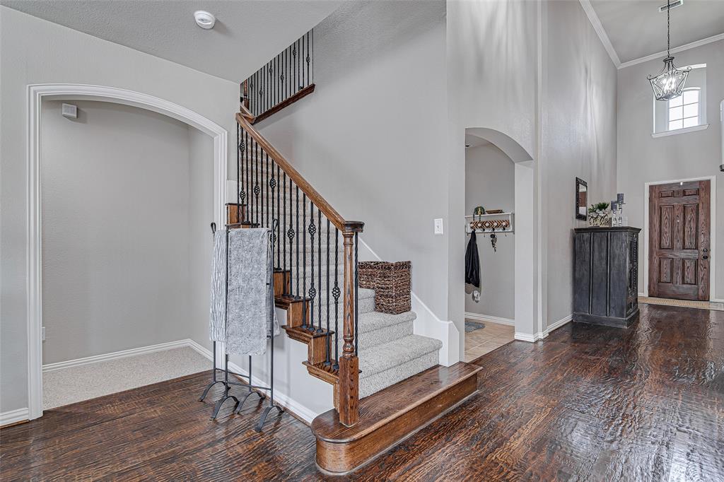 1120 Golden Sunset Court