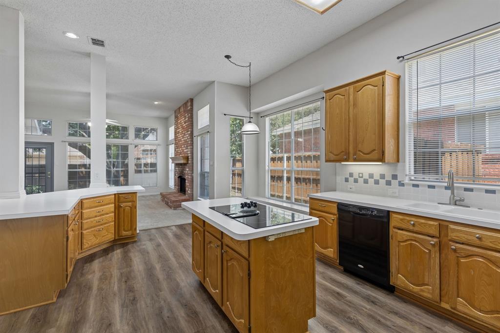 5613 Charleston Drive