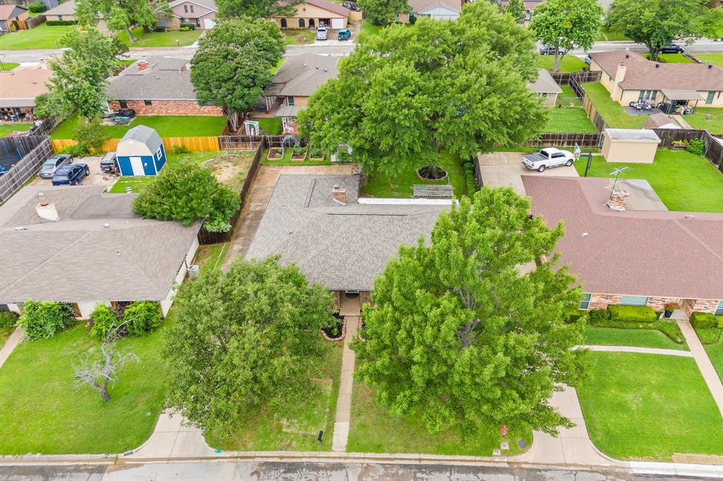 7529 Mapleleaf Drive
