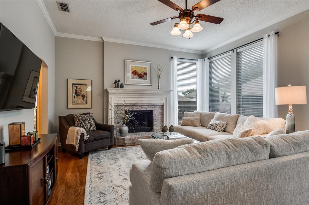 6211 Crestmont Lane