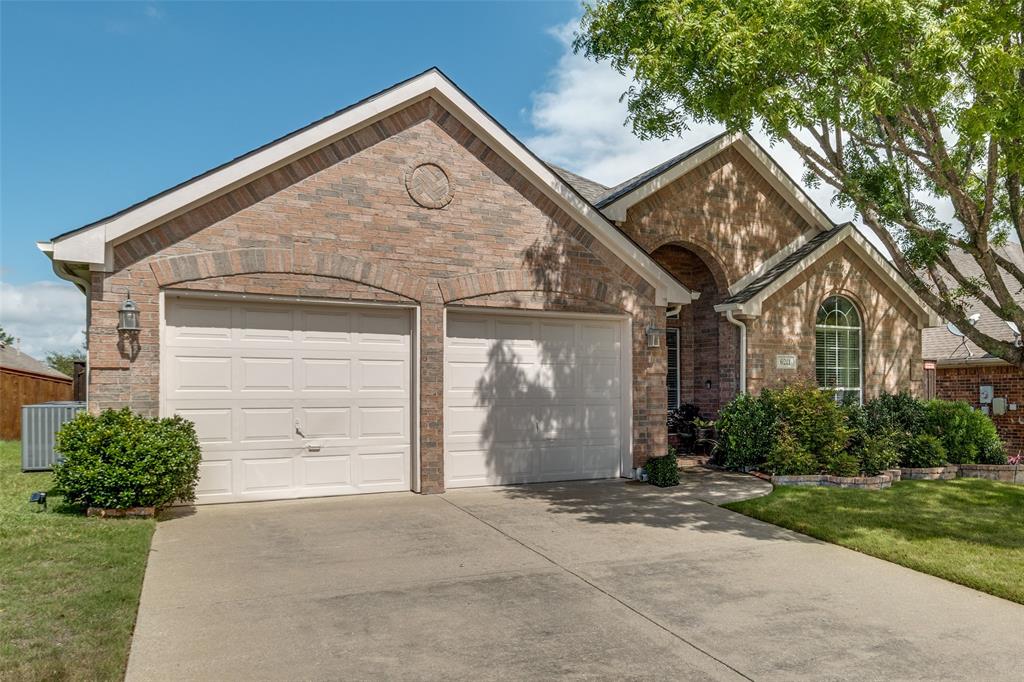 6211 Crestmont Lane