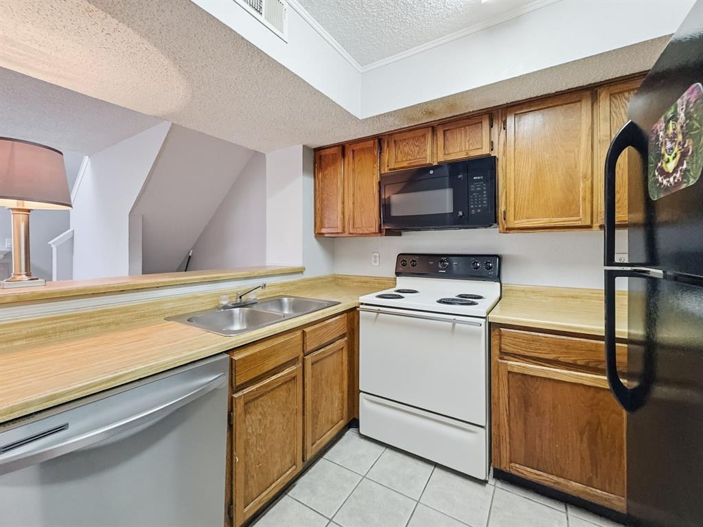 RICHLAND TRACE CONDOS - Residential