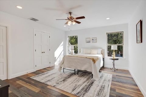 Tiny photo for 402 W Sam Rayburn Road, Ector, TX 75439 (MLS # 21096750)