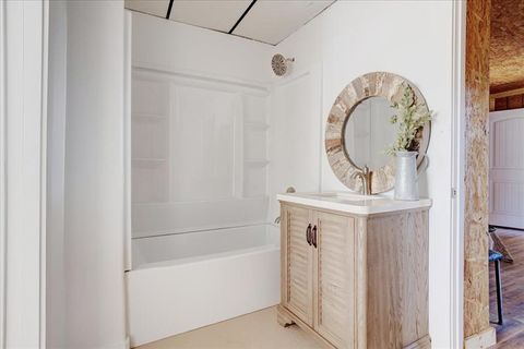 Tiny photo for 402 W Sam Rayburn Road, Ector, TX 75439 (MLS # 21096750)