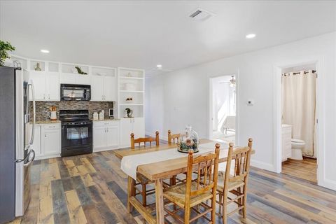 Tiny photo for 402 W Sam Rayburn Road, Ector, TX 75439 (MLS # 21096750)