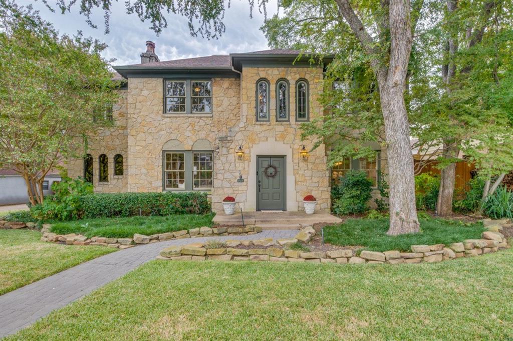 1112 S Canterbury Court