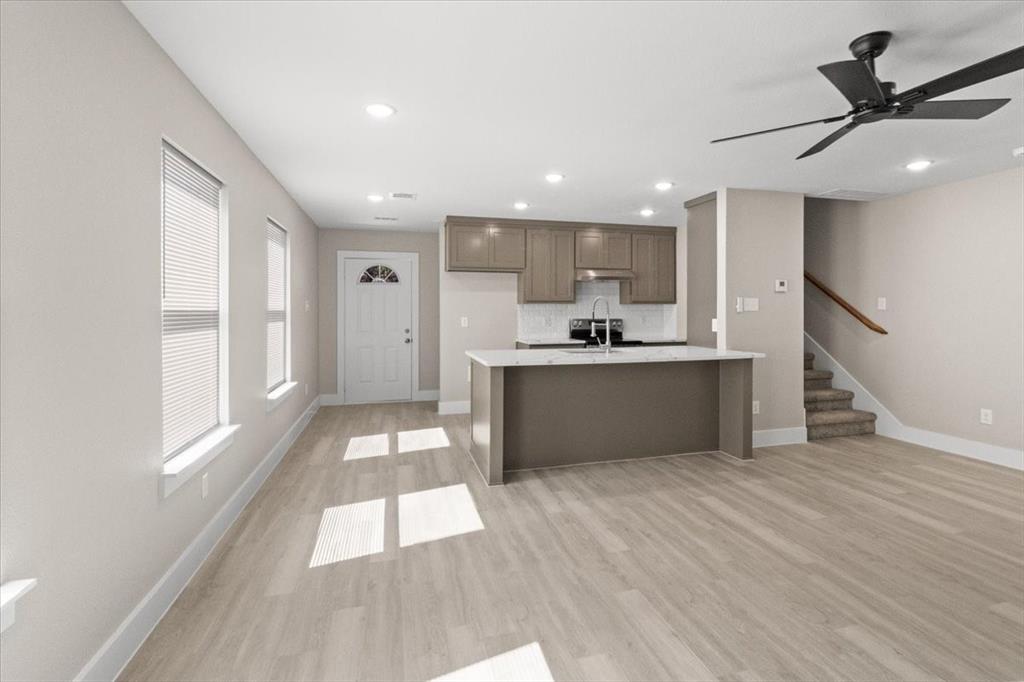 Diamond Hill - Residential Lease