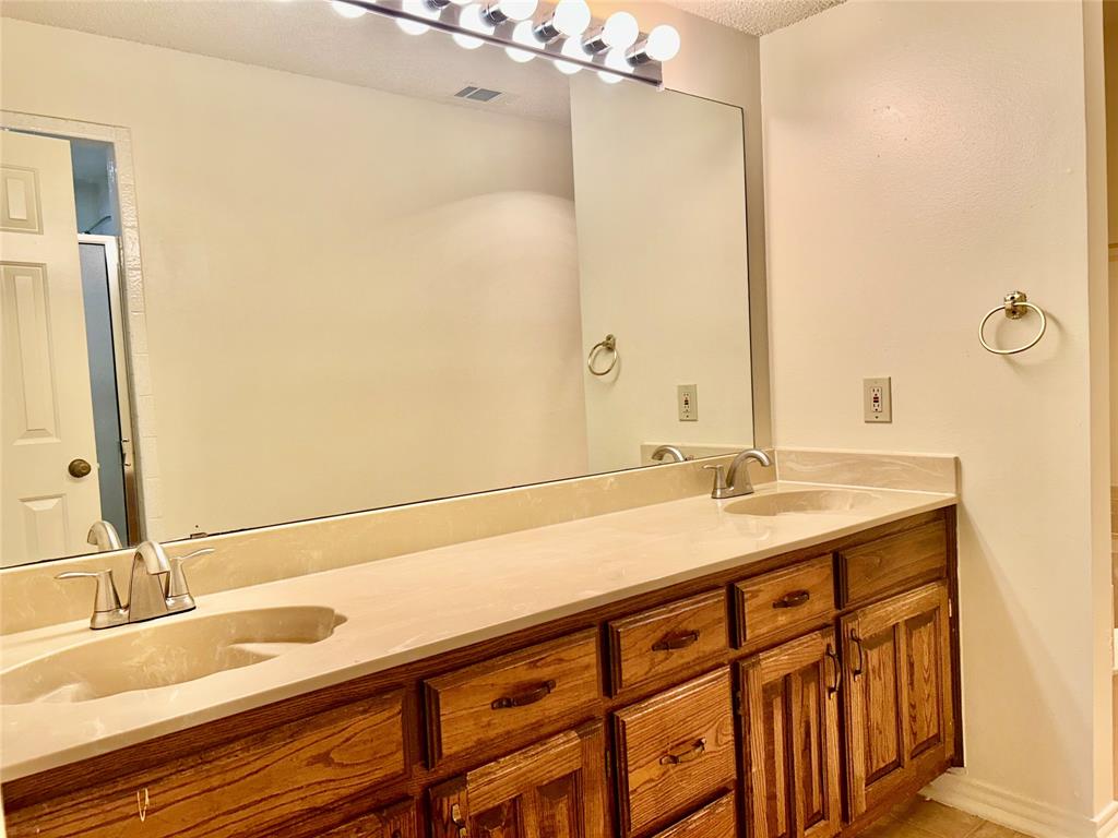 Santa Fe Villagesection 01 - Residential Lease