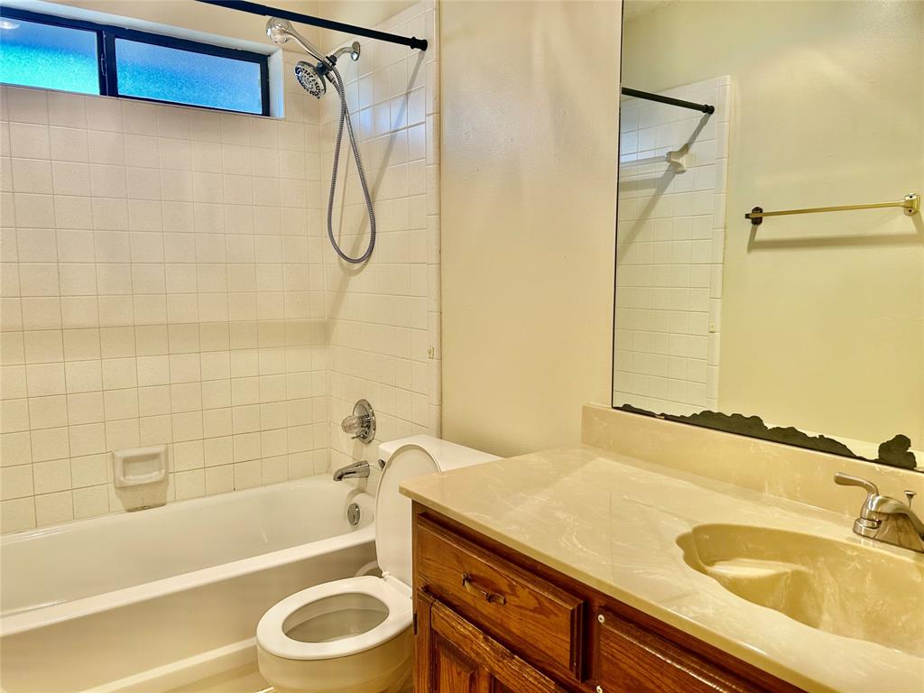 Santa Fe Villagesection 01 - Residential Lease