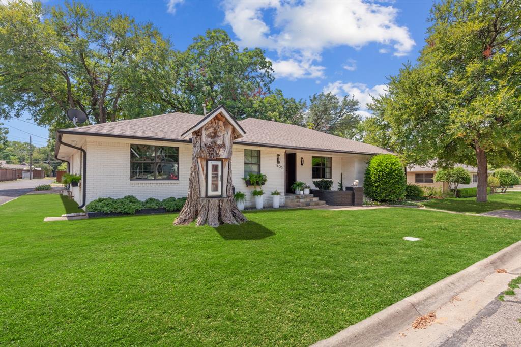 1405 W Lamar Street