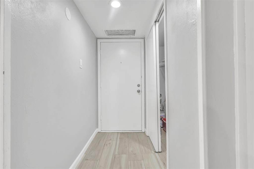 River Oaks Condo - Residential