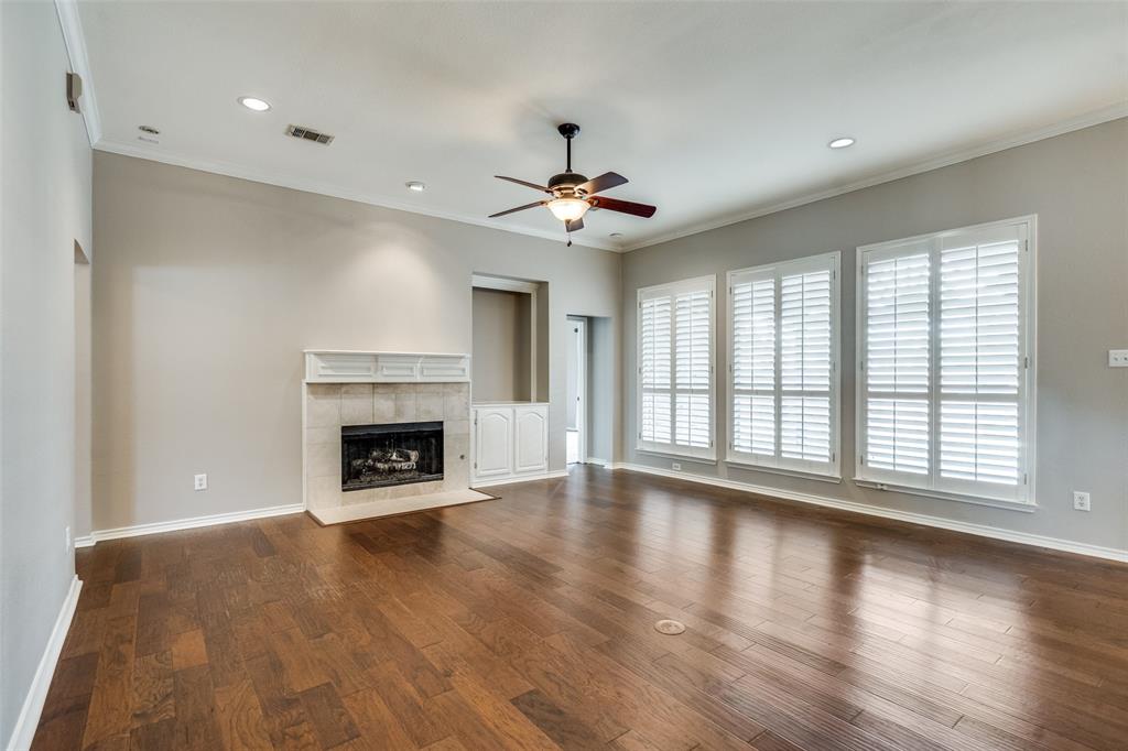 2449 Elm Leaf Lane