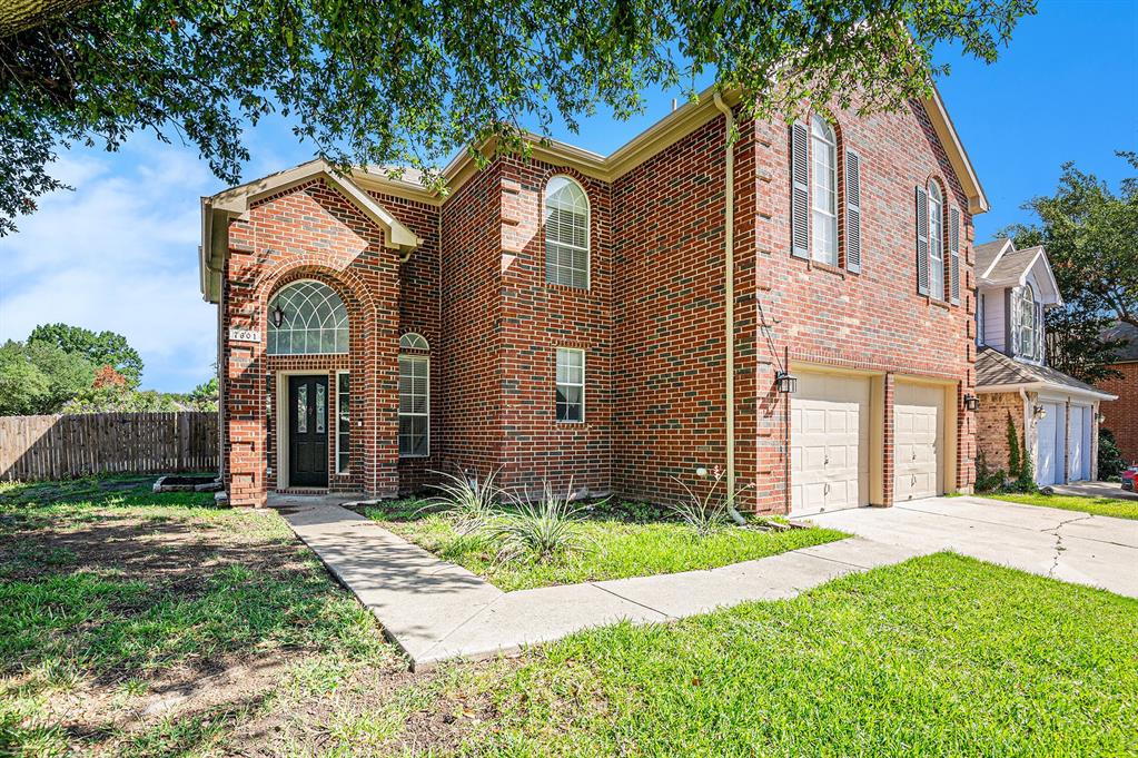 7601 Parkside Trail